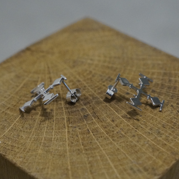 LARMADA Croix 2 cm Boucles d'Oreilles en Argent rhodié Puce