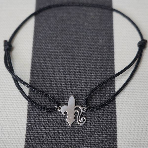 Fleur de Lys Taille 1,6 cm évidé Bracelet sur Cordon en Argent Rhodié